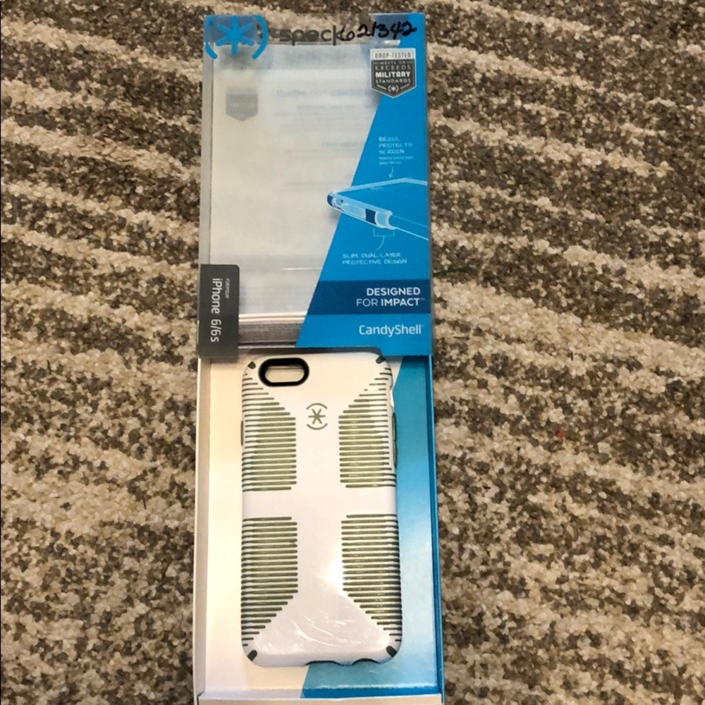 white & blue iPhone 6/6s speck case